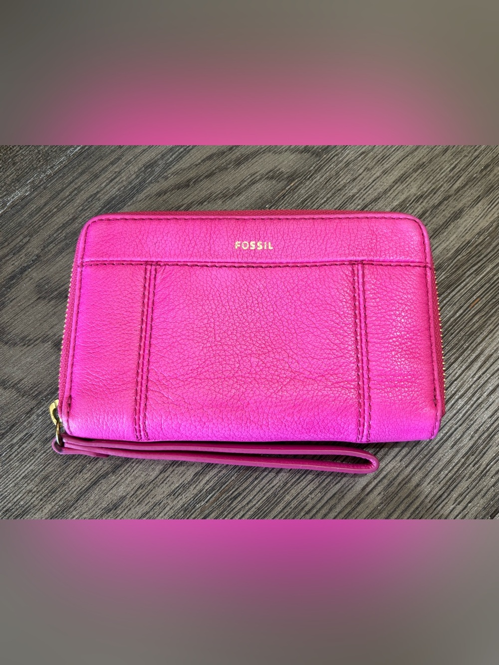 Fossil • Logan Hot Pink Leather Zip-Around Wristlet Wallet